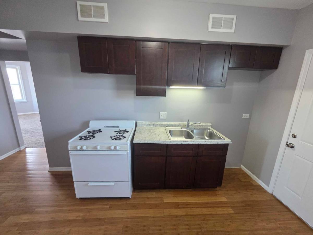 Apartment for rent at 7932 S St Lawrence Ave, Chicago, IL 60619