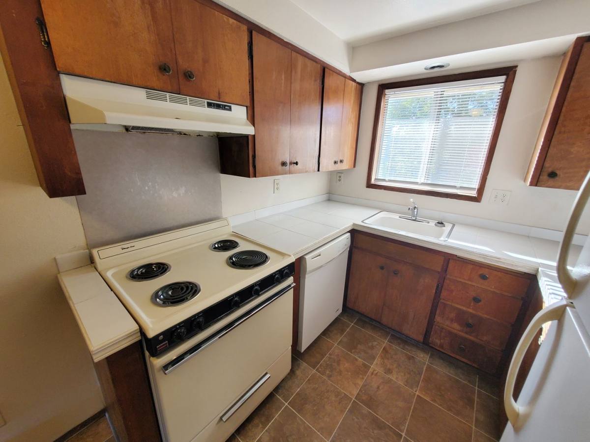 Apartment for rent at 222 NW 14th St, Corvallis, OR 97330