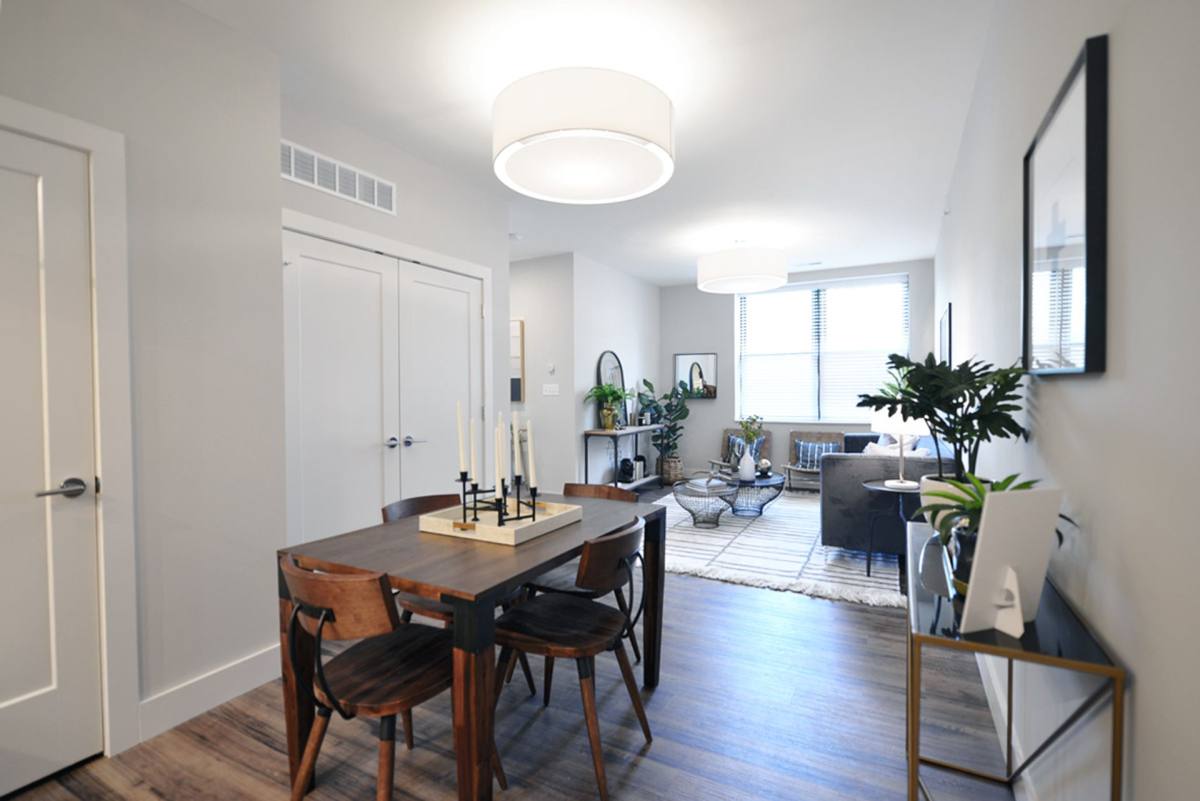 Apartment for rent at 415 Debaliviere Ave, Saint Louis, MO 63112