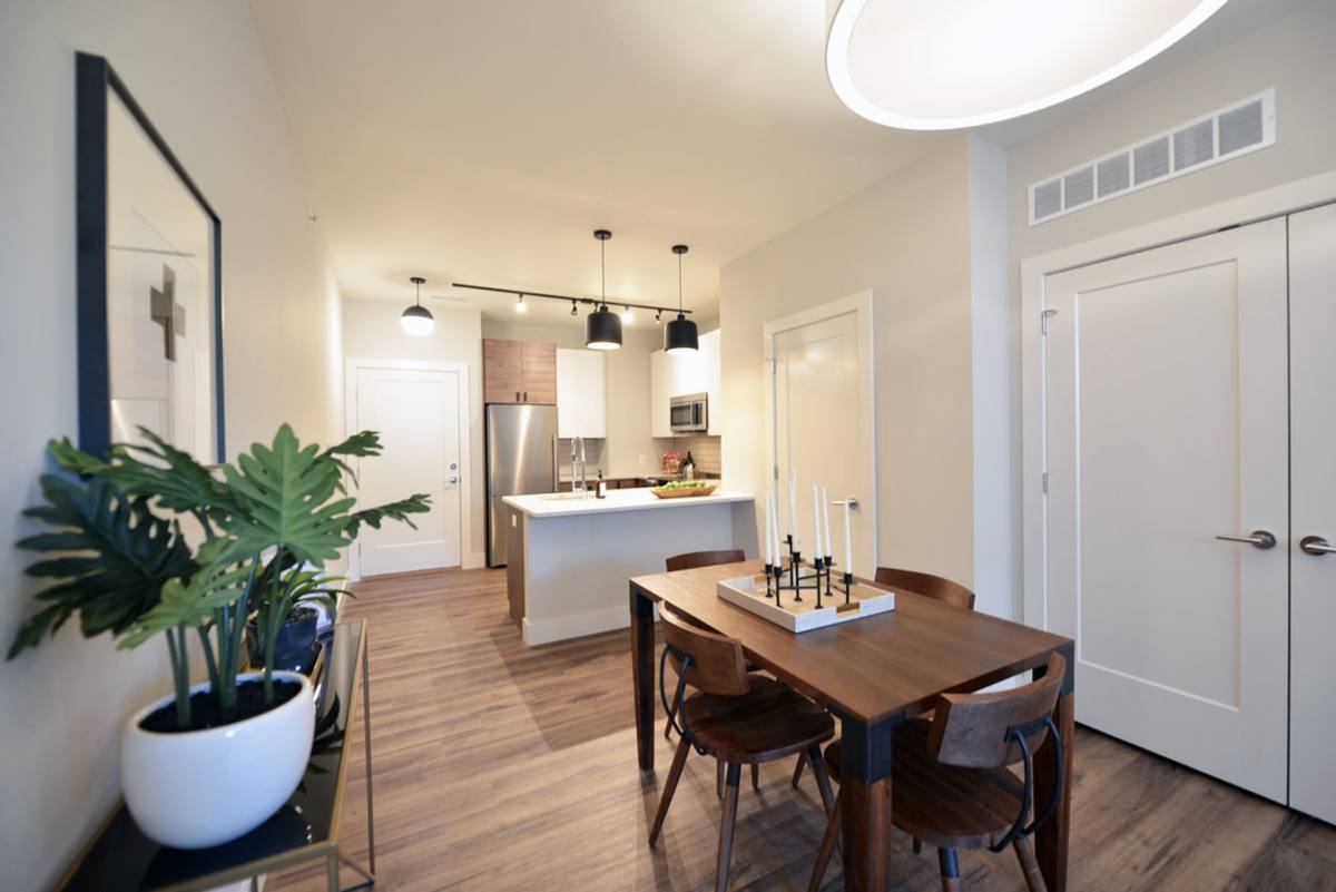 Apartment for rent at 415 Debaliviere Ave, Saint Louis, MO 63112