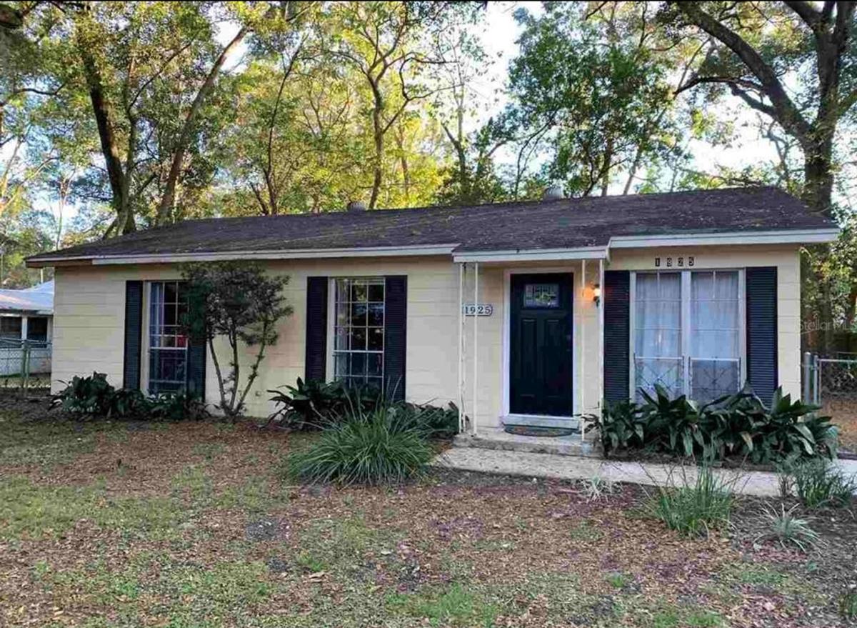 House for rent at 1925 NW 33rd Ave, Gainesville, FL 32605