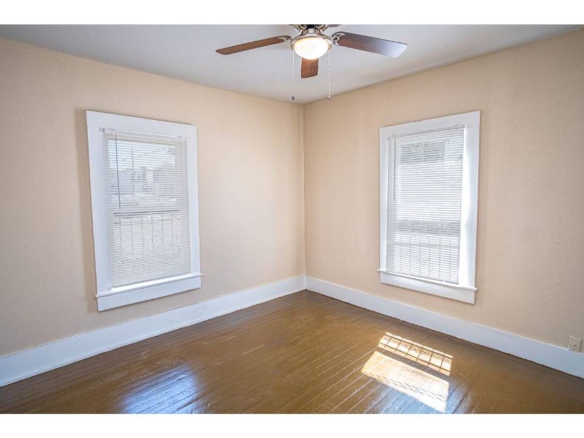 Apartment for rent at 231 Cactus, San Antonio, TX 78202