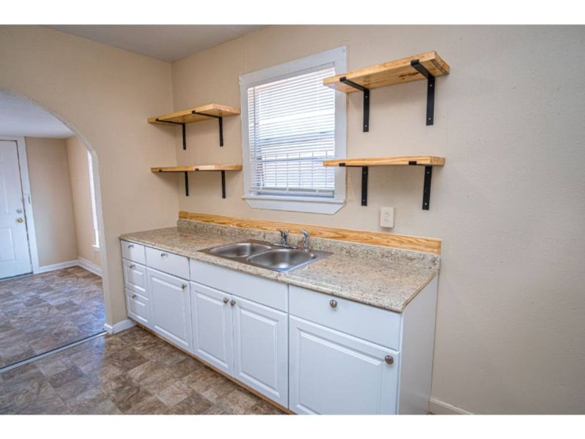 Apartment for rent at 231 Cactus, San Antonio, TX 78202
