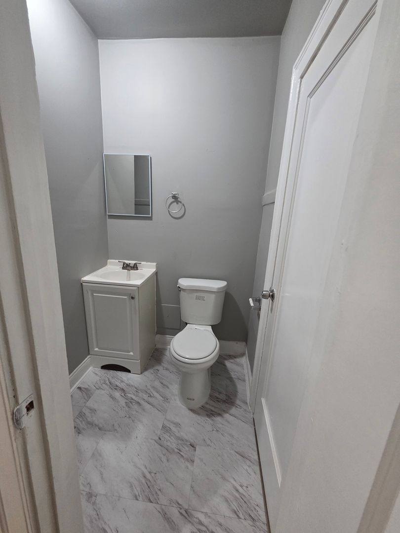 Apartment for rent at 7527-29 S Colfax Ave, Chicago, IL 60649