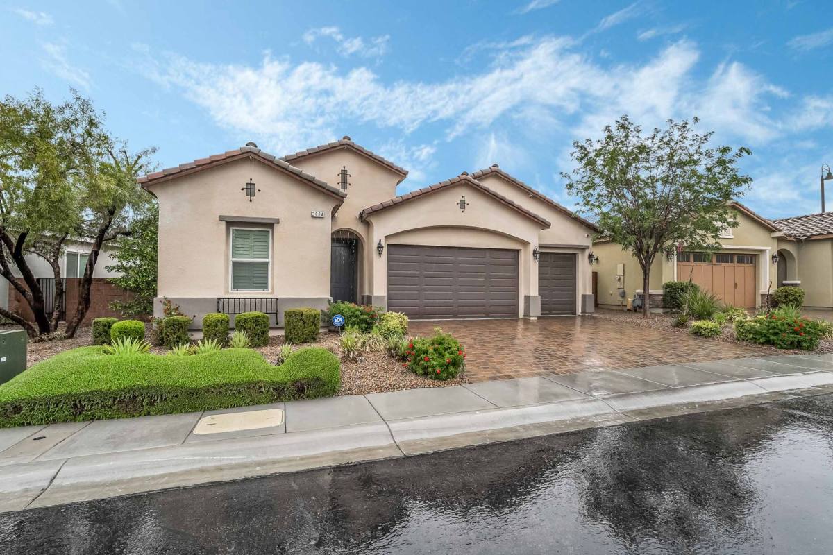 House for rent at 3084 Amoruccio Court, Henderson, NV 89044