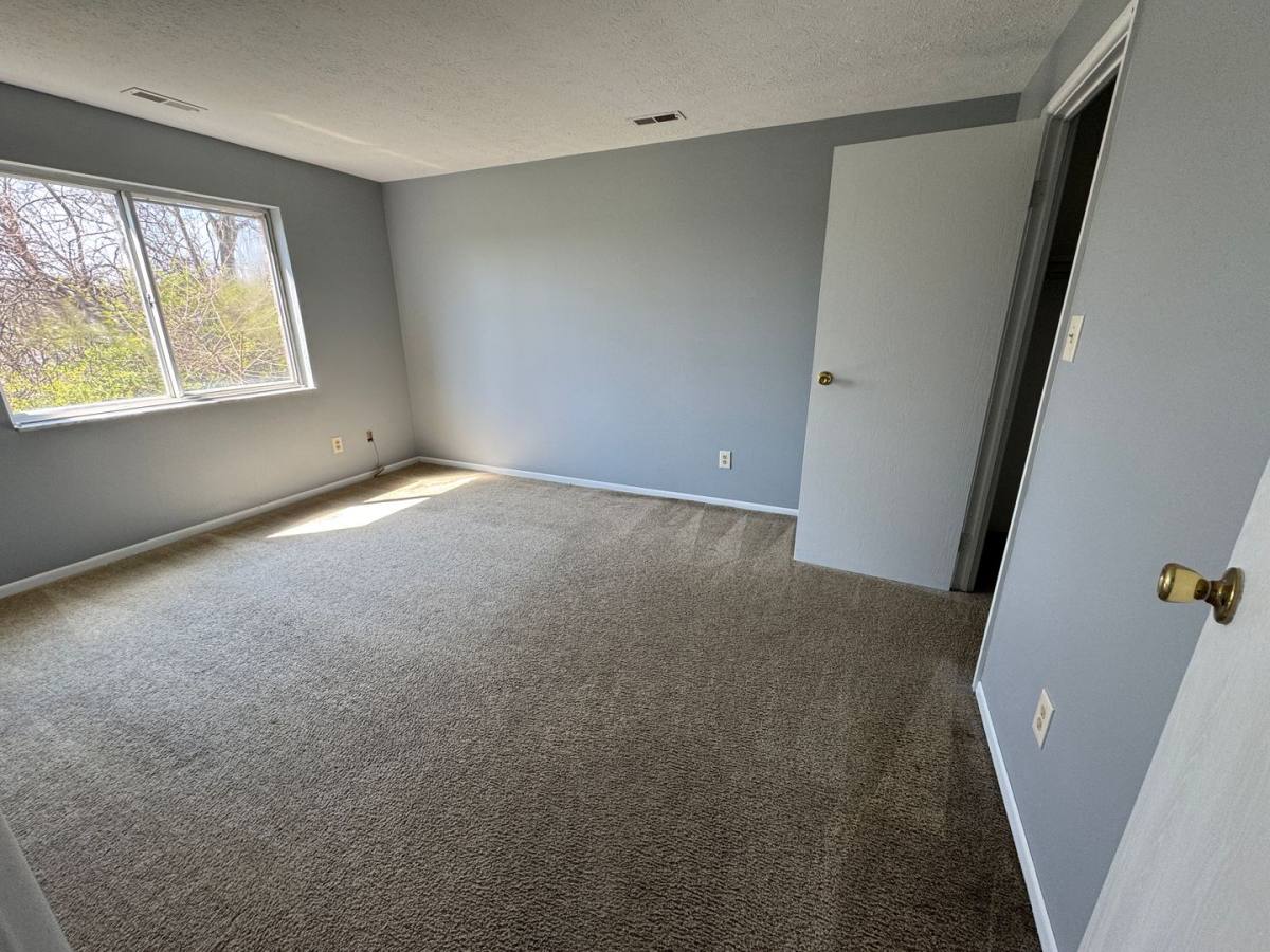 Apartment for rent at 2771 Queen City Ave, Cincinnati, OH 45238