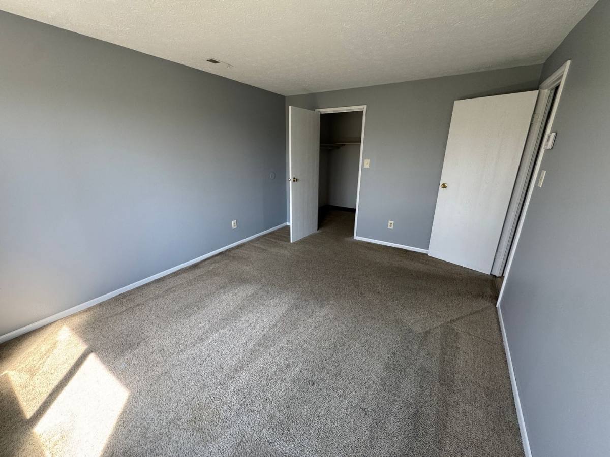 Apartment for rent at 2771 Queen City Ave, Cincinnati, OH 45238