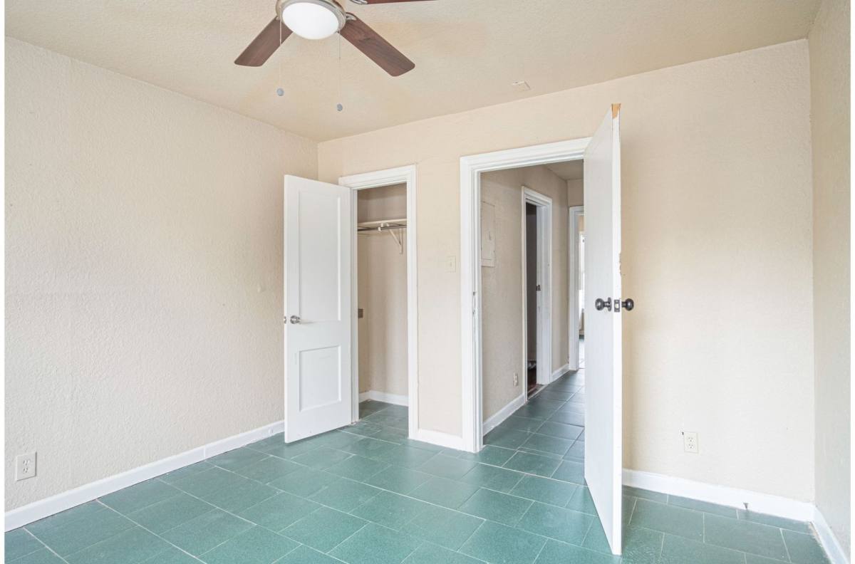 Apartment for rent at 928 Poinsettia, San Antonio, TX 78202