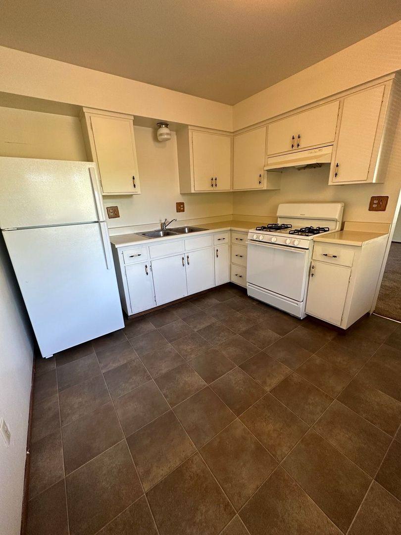 Apartment for rent at 811 W 1st Ave, Chico, CA 95926