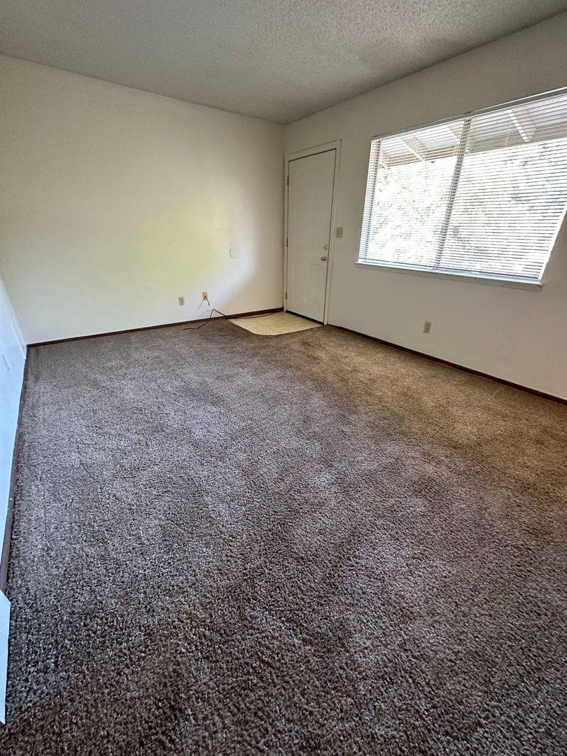 Apartment for rent at 811 W 1st Ave, Chico, CA 95926