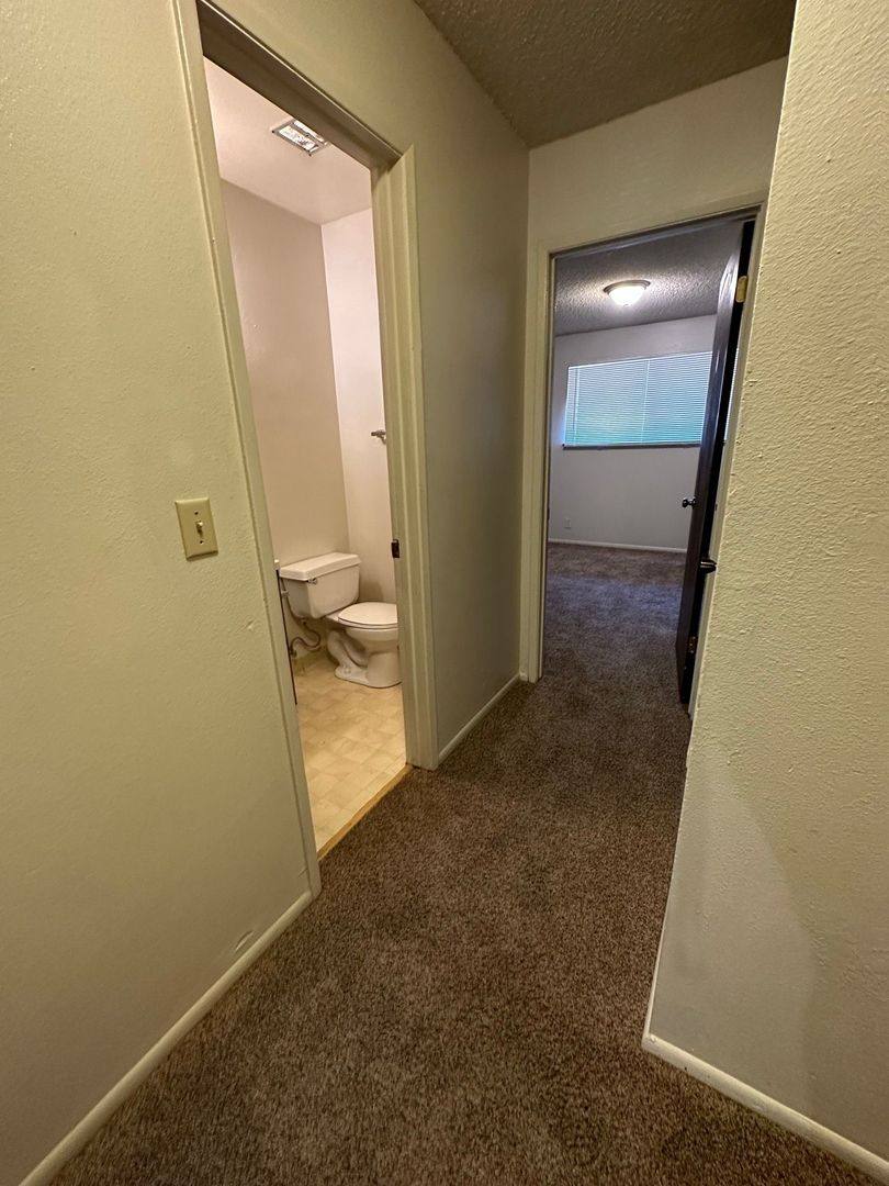Townhouse for rent at 833 W 1st Ave, Chico, CA 95926
