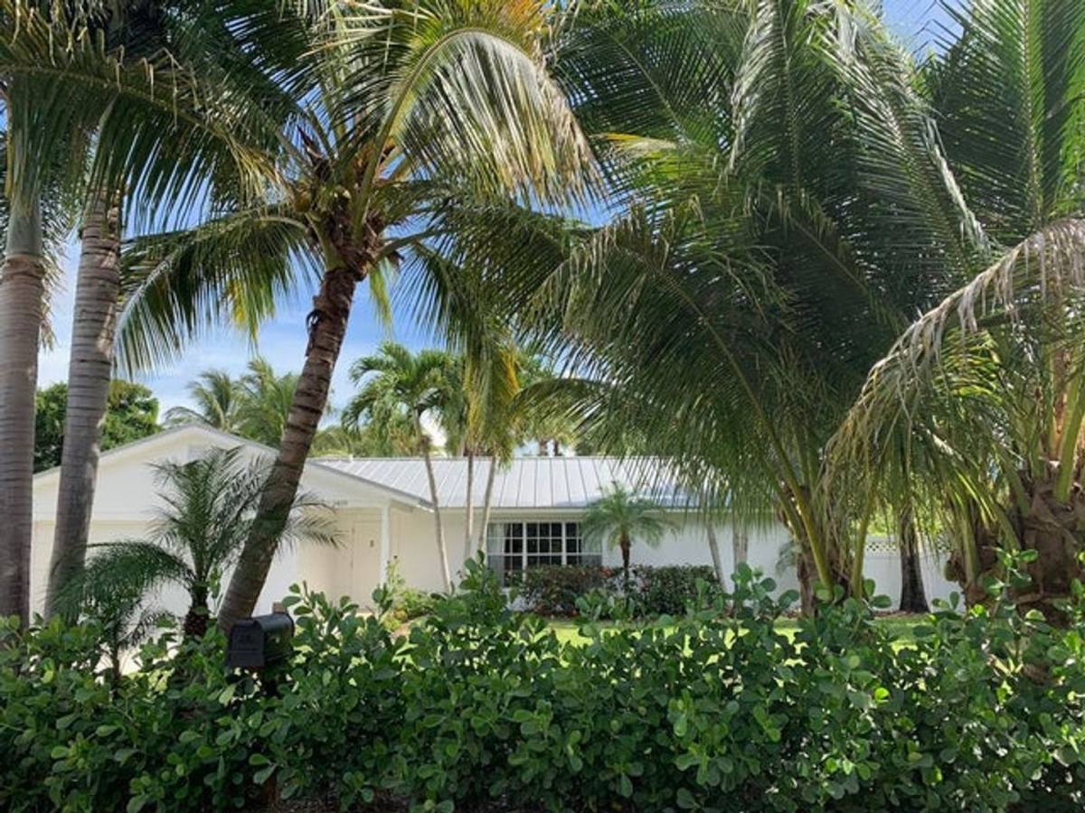 House for rent at 2459 Cardinal Lane, Palm Beach Gardens, FL 33410