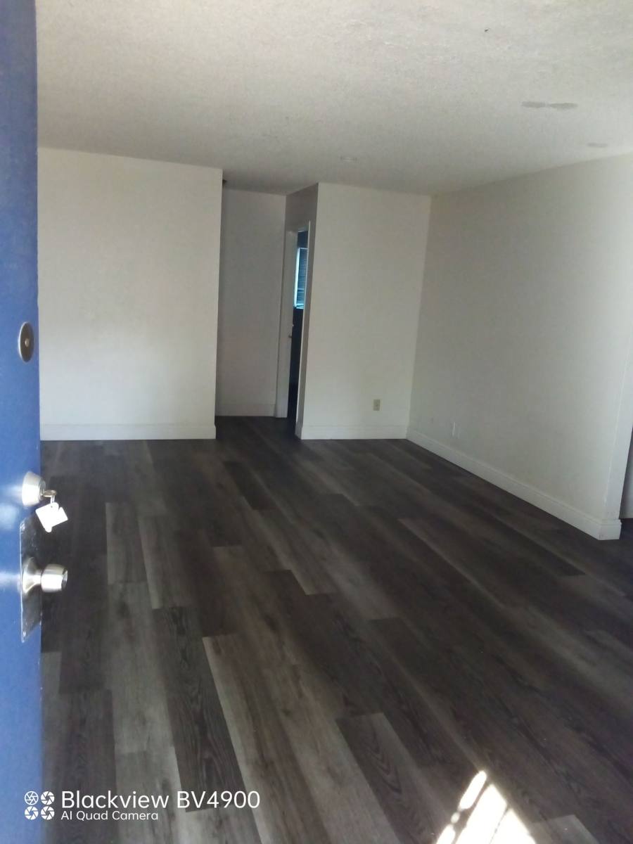 Apartment for rent at 7301 Florin Woods Dr, Sacramento, CA 95823