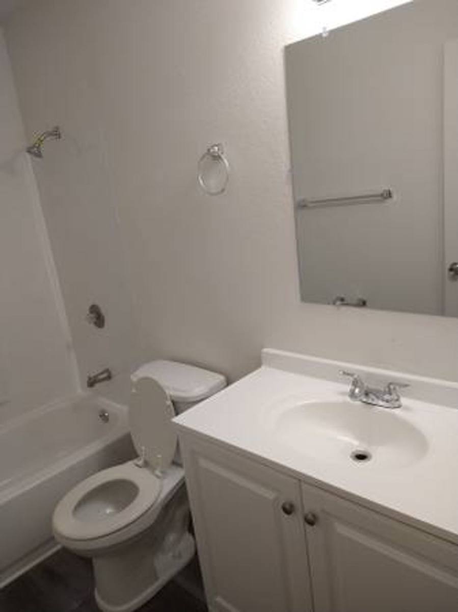 Apartment for rent at 7301 Florin Woods Dr, Sacramento, CA 95823
