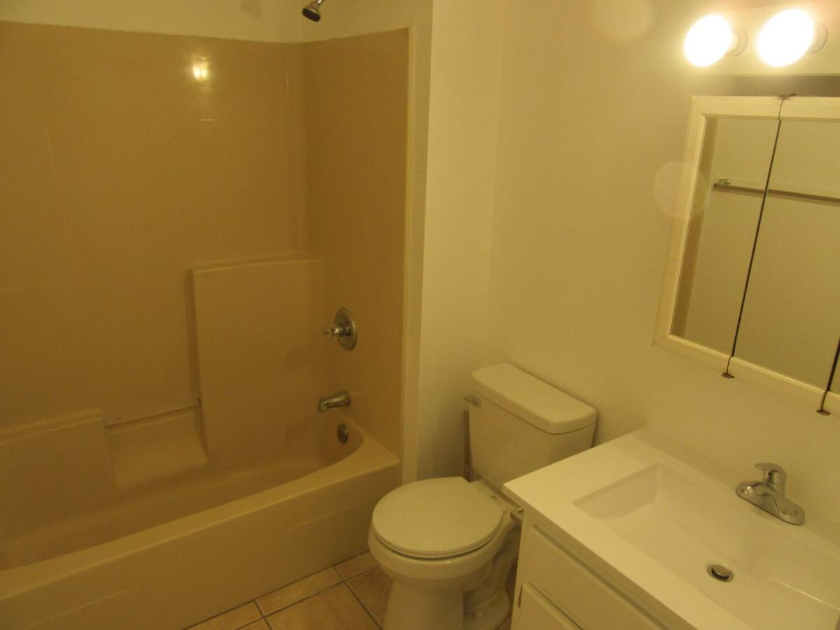 Apartment for rent at 5111 Flint Ave, Panama City, FL 32408