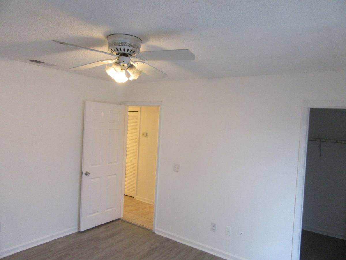 Apartment for rent at 5111 Flint Ave, Panama City, FL 32408