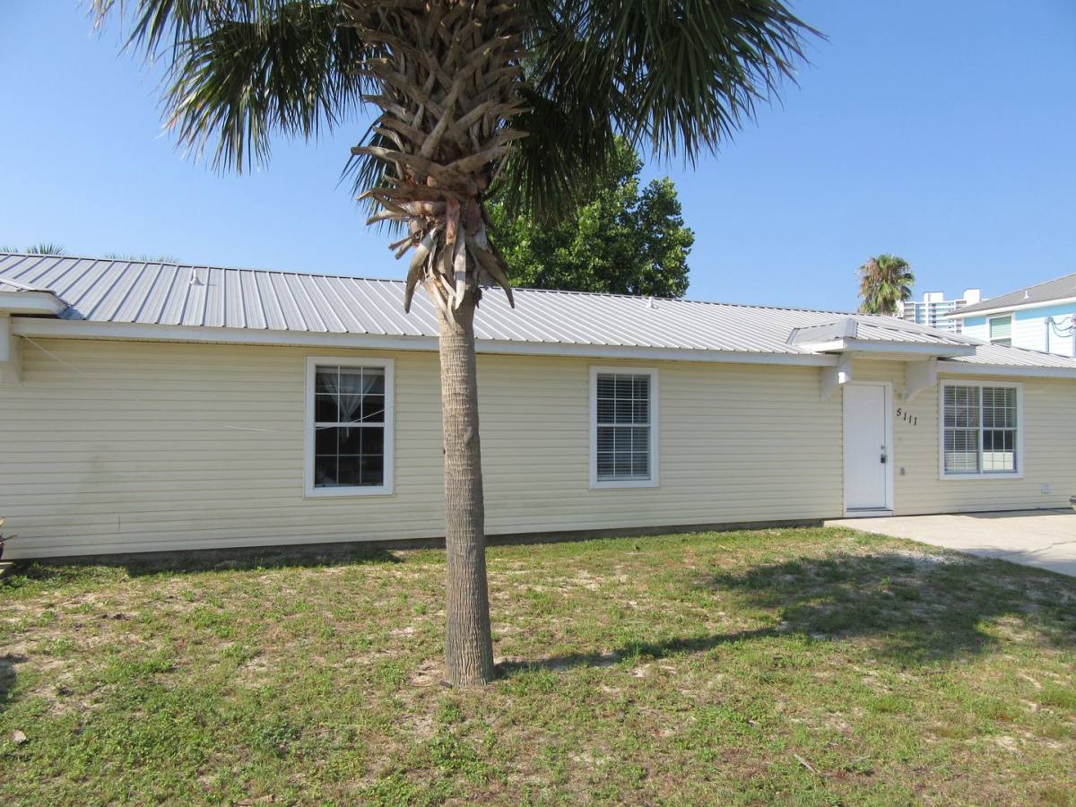 Apartment for rent at 5111 Flint Ave, Panama City, FL 32408
