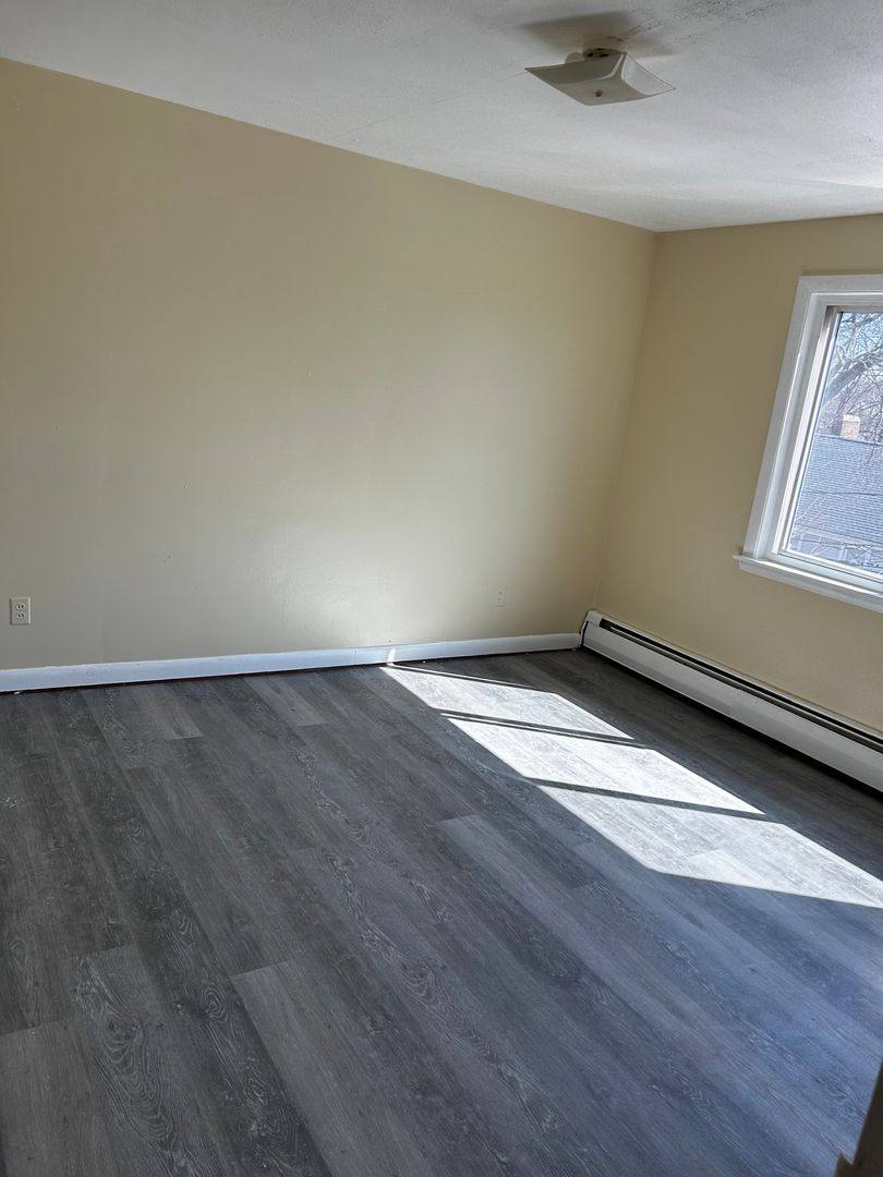 Apartment for rent at 90 Catherine St, Hartford, CT 06106