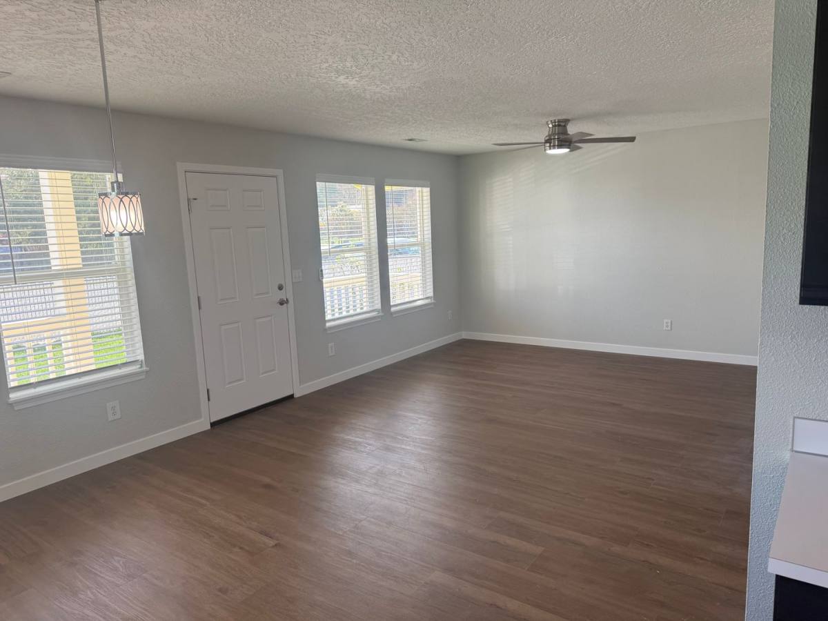 House for rent at 119 N 29th Place, Mount Vernon, WA 98273