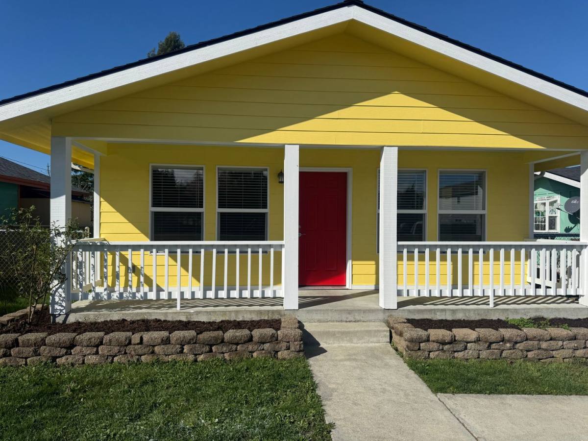 House for rent at 119 N 29th Place, Mount Vernon, WA 98273