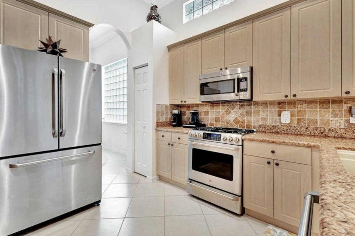 House for rent at 10732 Grande Blvd, West Palm Beach, FL 33412