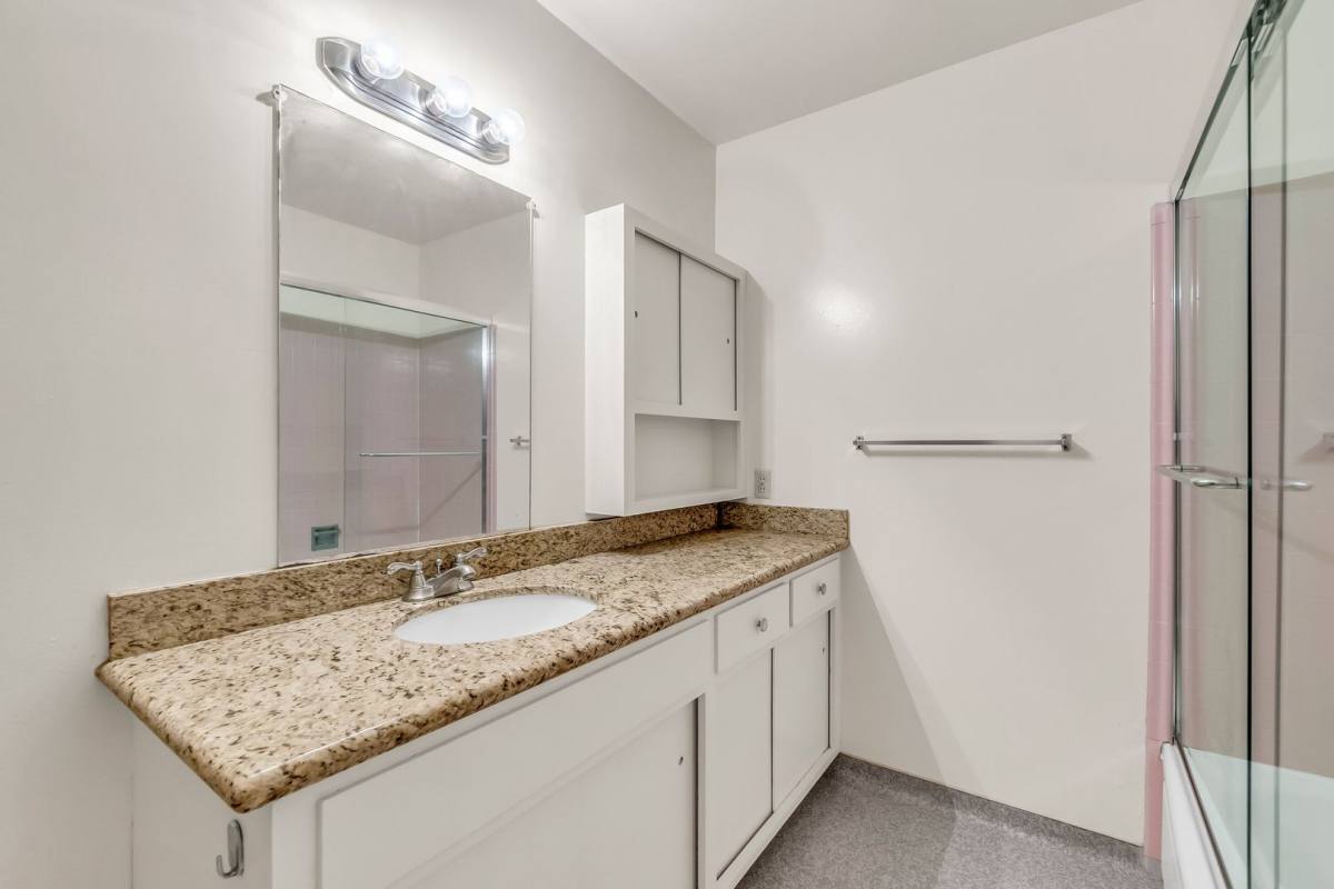 Apartment for rent at 1550 Walnut St, Berkeley, CA 94709