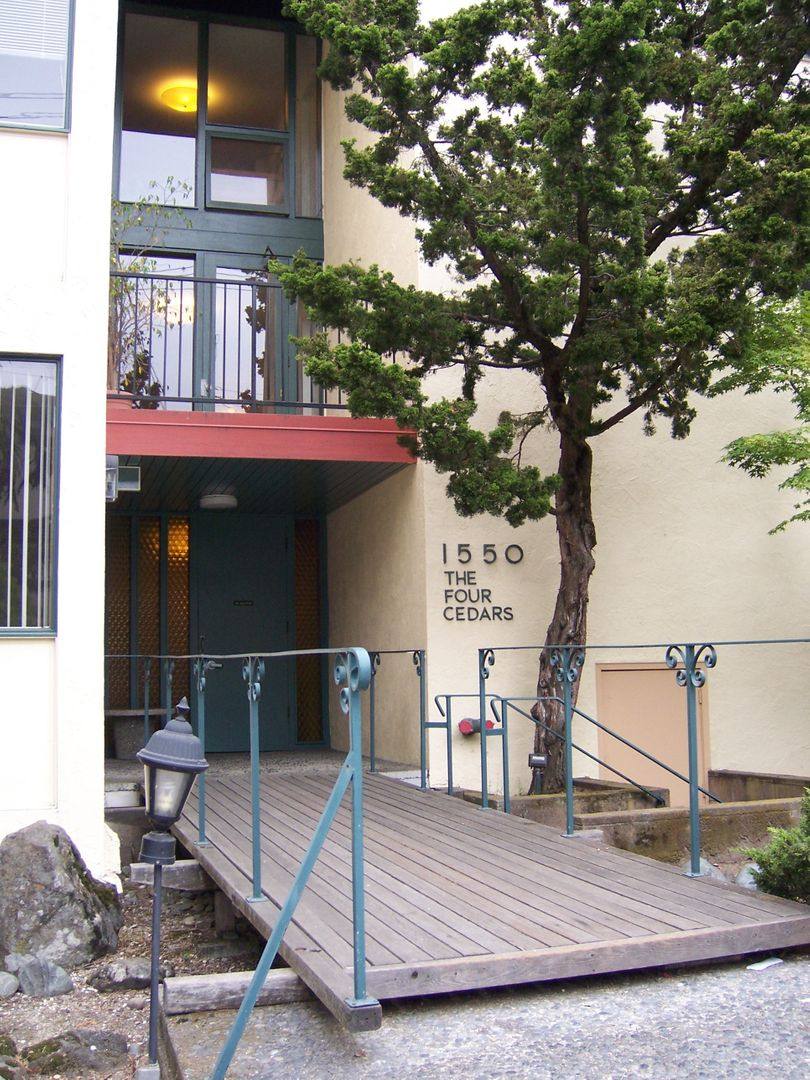 Apartment for rent at 1550 Walnut St, Berkeley, CA 94709