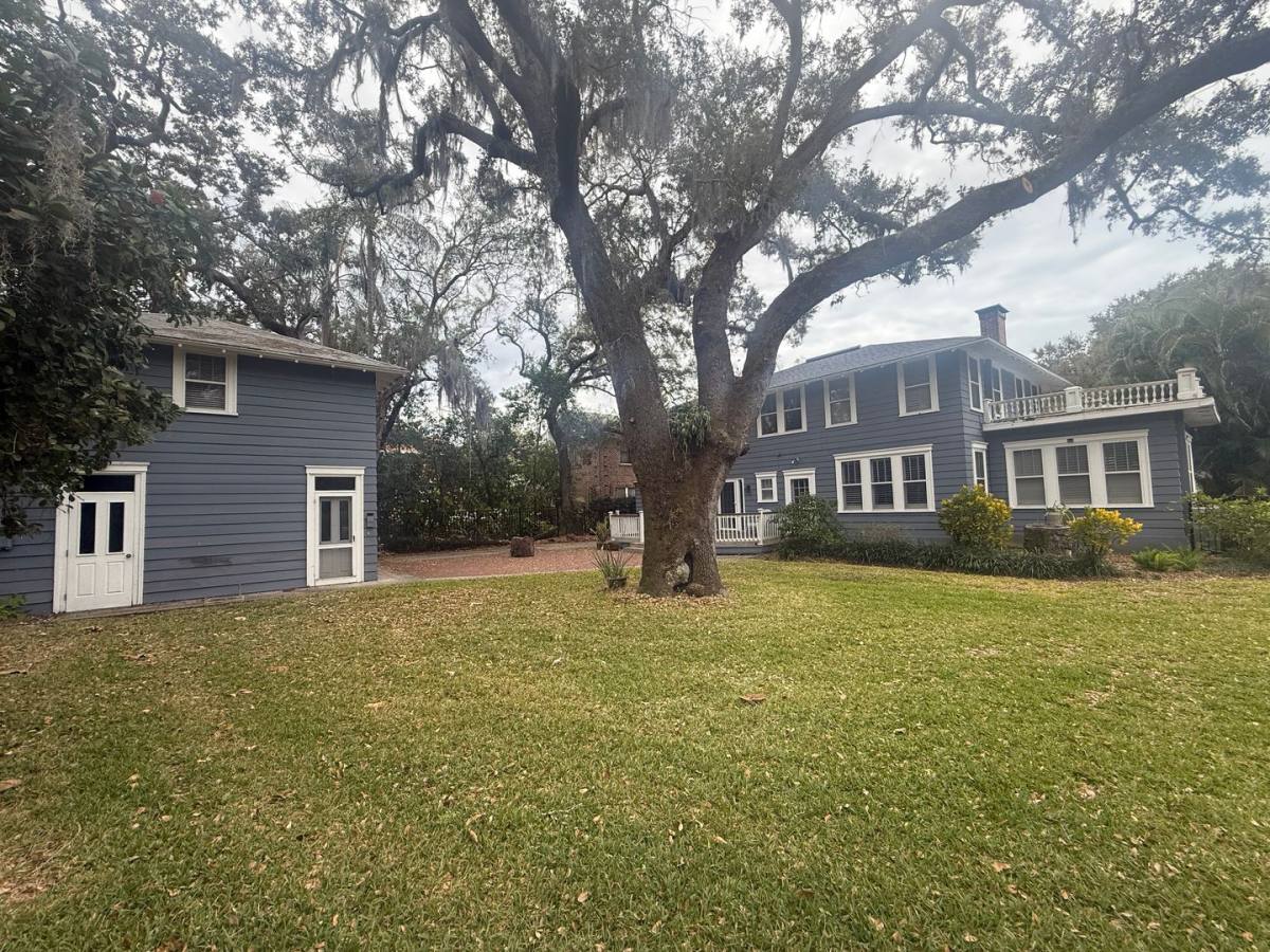 House for rent at 418 Jasmine Way, Clearwater, FL 33756