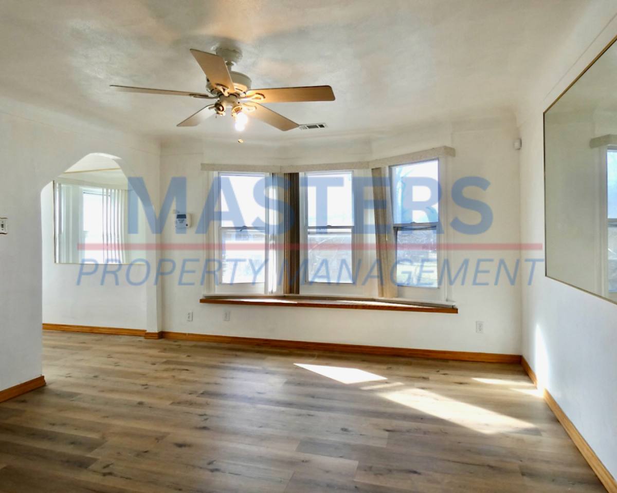 Apartment for rent at 1026 Oakwood Ave, Toledo, OH 43608