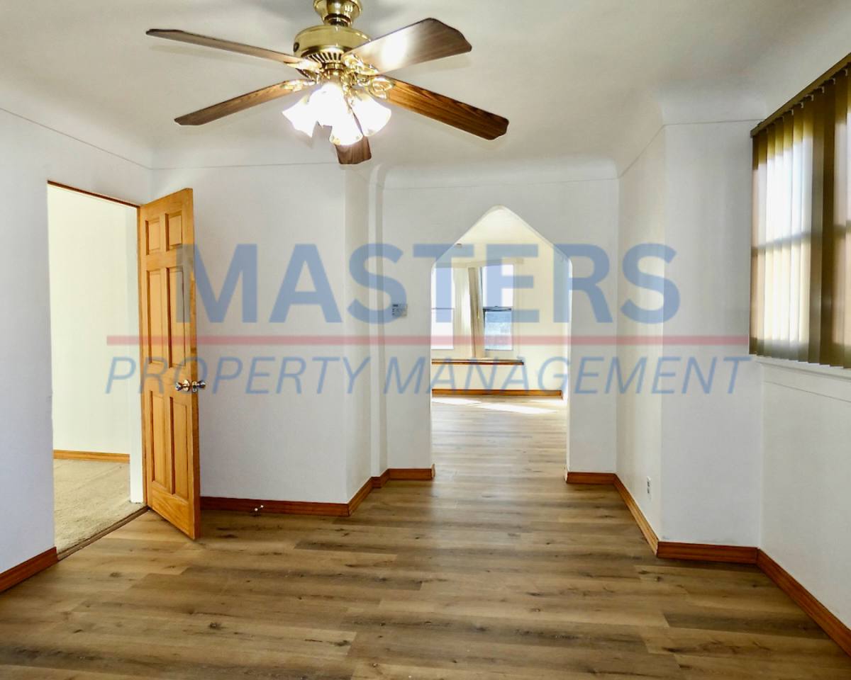 Apartment for rent at 1026 Oakwood Ave, Toledo, OH 43608