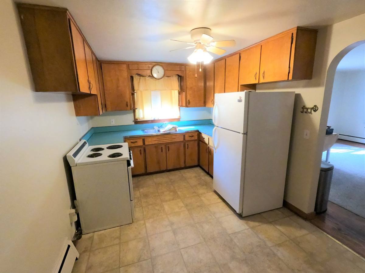 Apartment for rent at 509 Beachgrove Dr, Erie, PA 16505