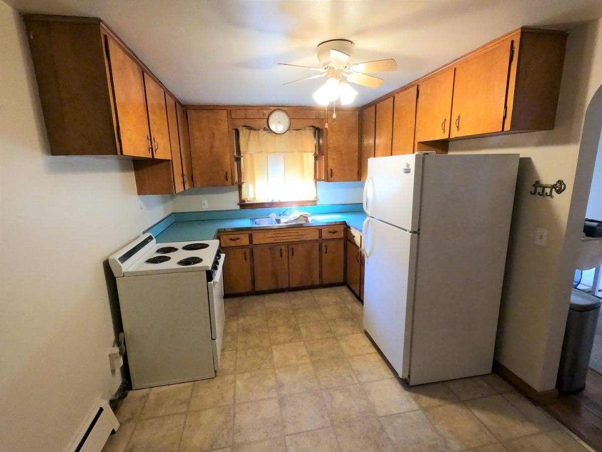 Apartment for rent at 509 Beachgrove Dr, Erie, PA 16505