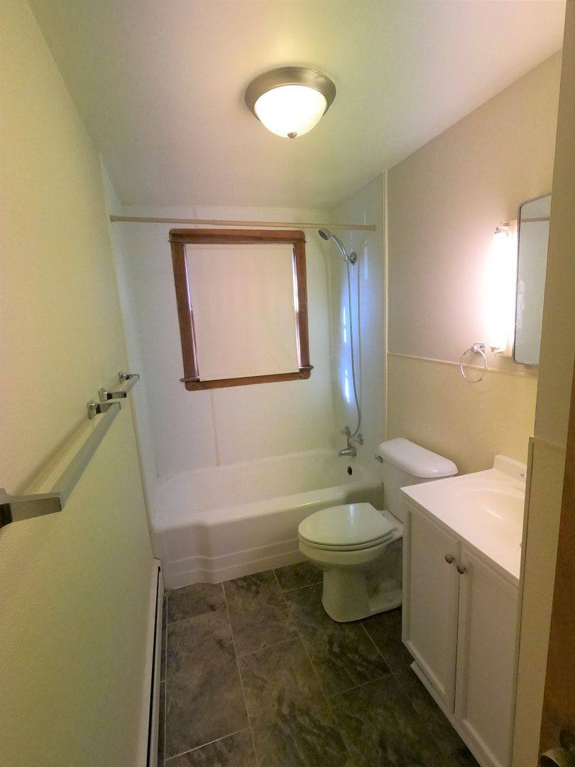 Apartment for rent at 509 Beachgrove Dr, Erie, PA 16505