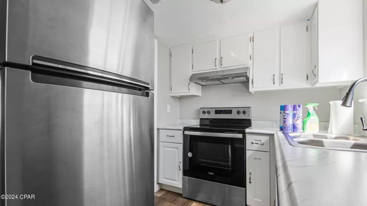 Apartment for rent at 5117 E 10th St, Panama City, FL 32404