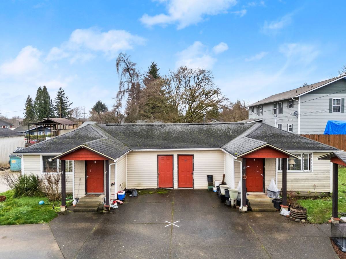 Apartment for rent at 822 E Pioneer Ave, Montesano, WA 98563