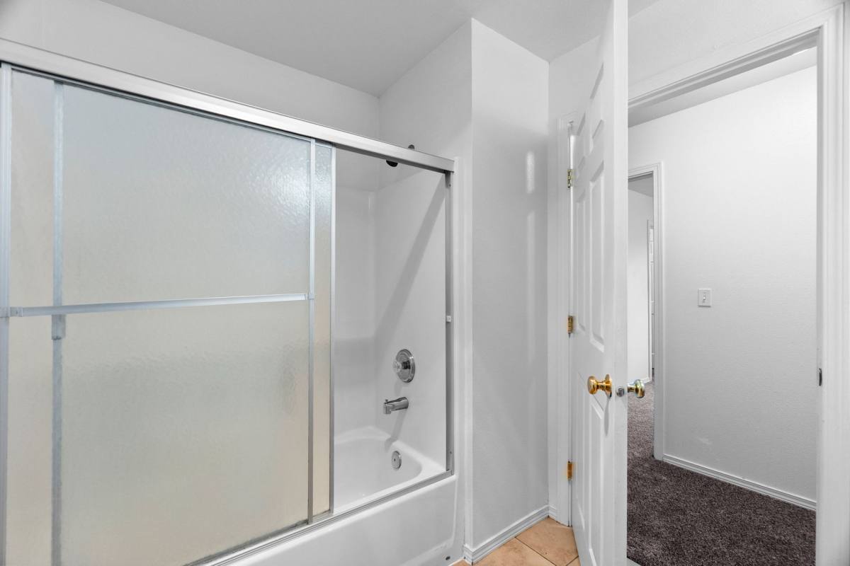 Apartment for rent at 822 E Pioneer Ave, Montesano, WA 98563