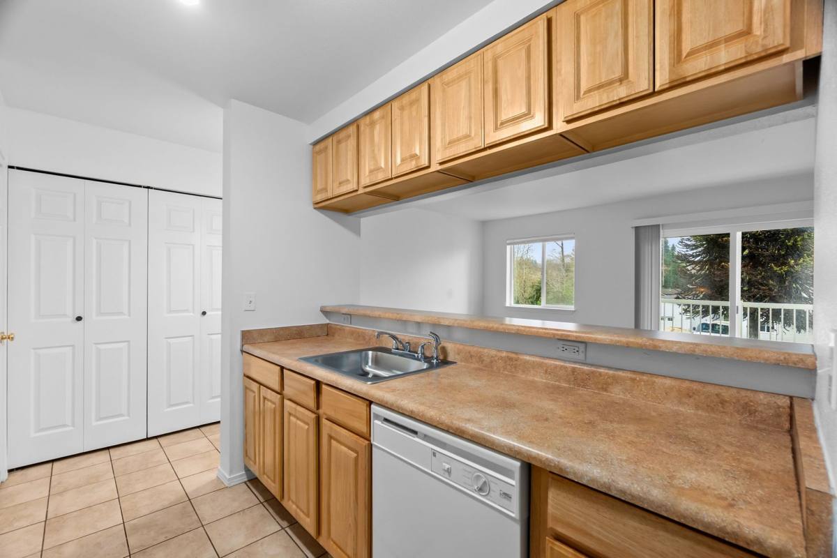 Apartment for rent at 822 E Pioneer Ave, Montesano, WA 98563