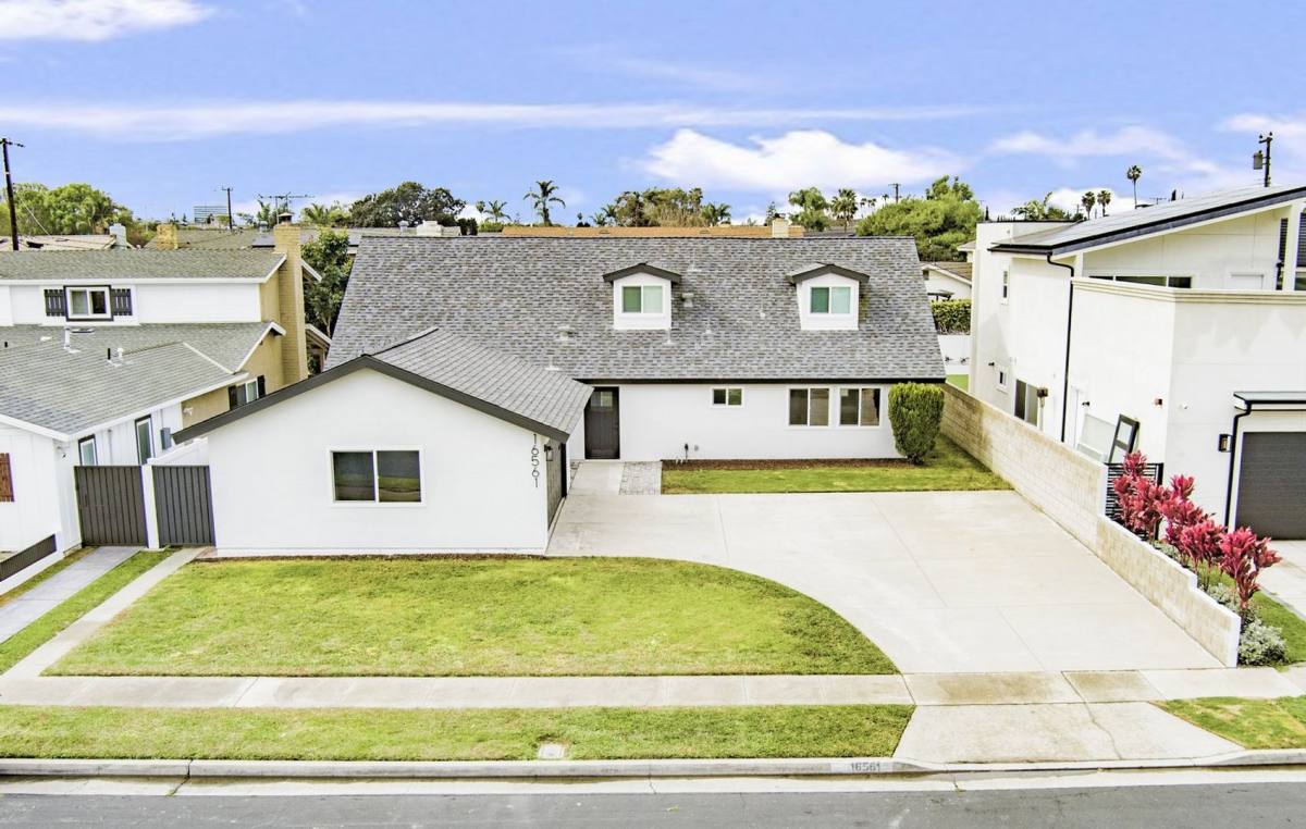 House for rent at 16561 Walnut St, Fountain Valley, CA 92708