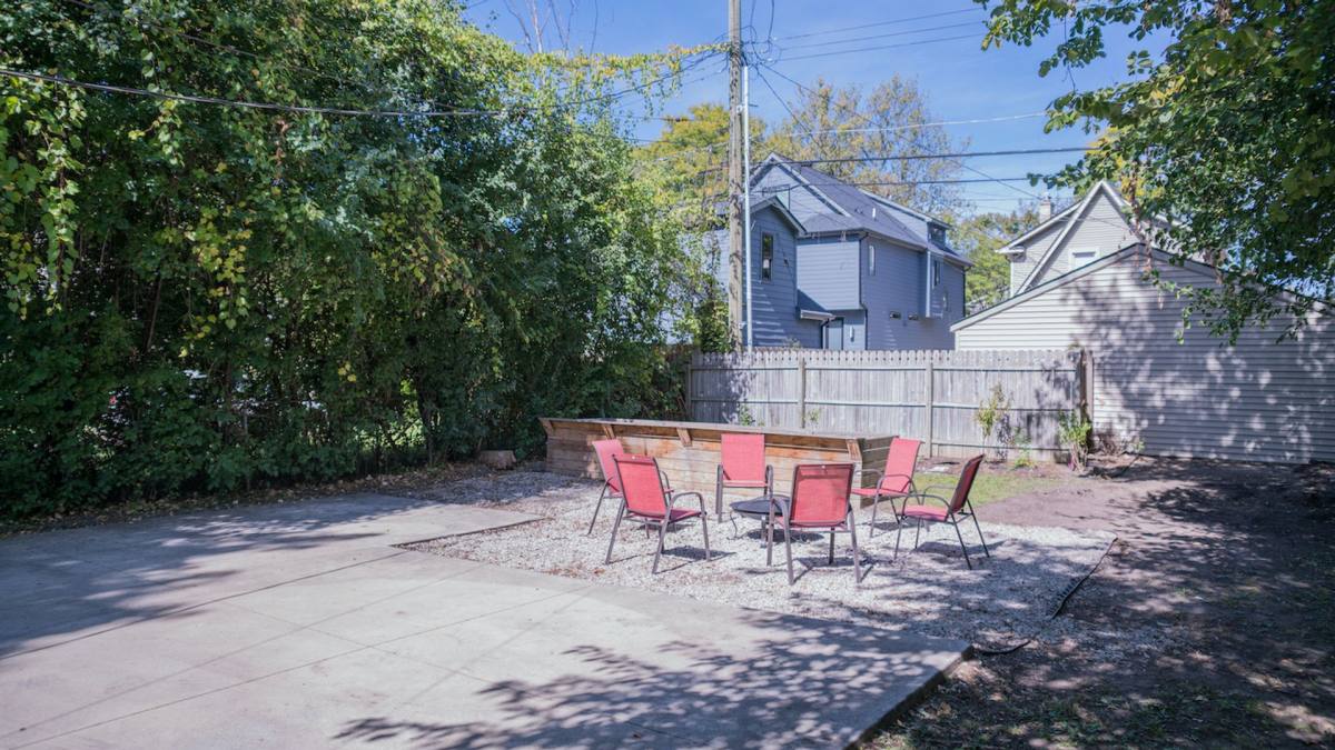 House for rent at 1205 E 14 Mile Rd, Birmingham, MI 48009
