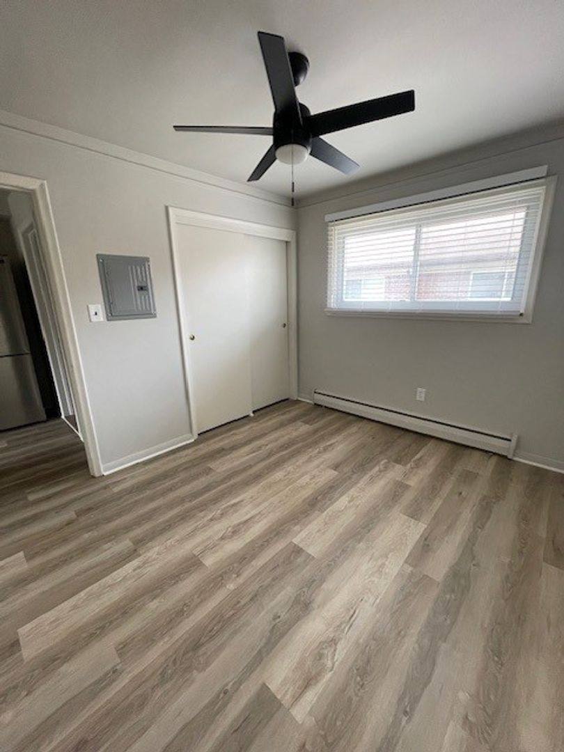 Apartment for rent at 3830 Devon Rd #4, Royal Oak, MI 48073