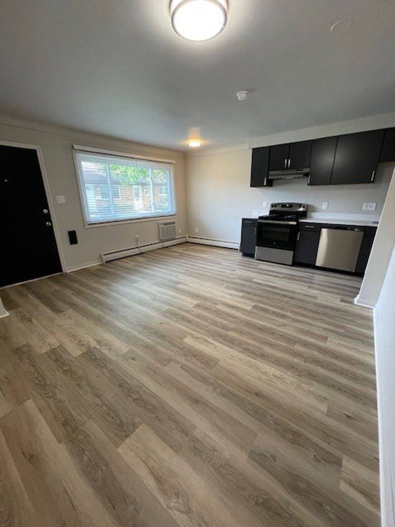 Apartment for rent at 3830 Devon Rd #4, Royal Oak, MI 48073