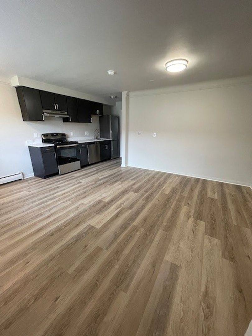 Apartment for rent at 3830 Devon Rd #4, Royal Oak, MI 48073
