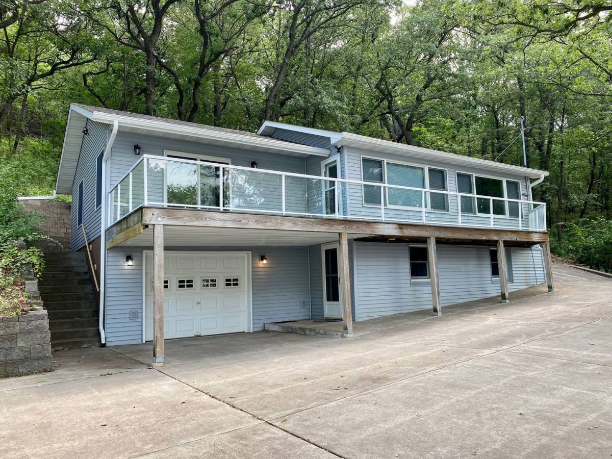 House for rent at 1050 Front St, Hudson, WI 54016