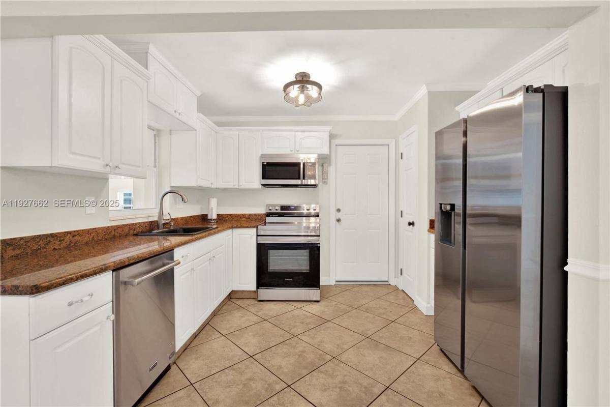 House for rent at 9312 SW 182nd St, Miami, FL 33157