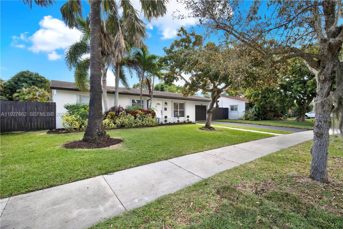 House for rent at 9312 SW 182nd St, Miami, FL 33157