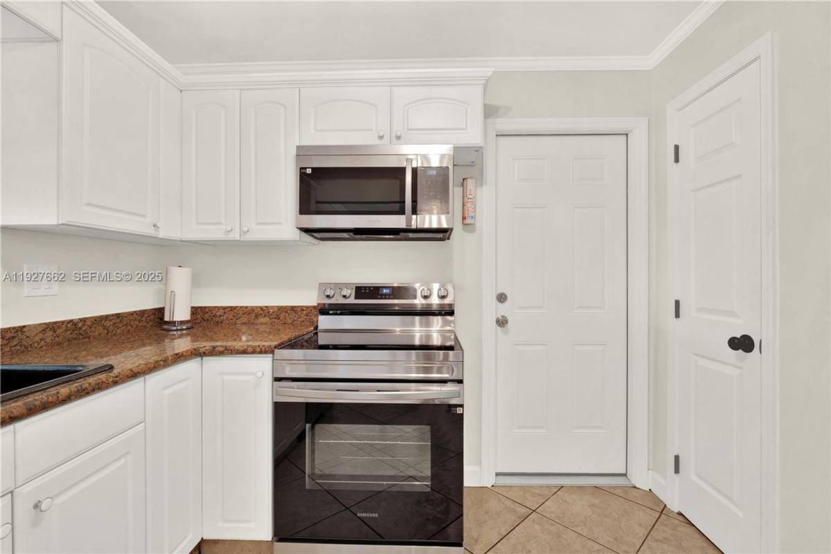 House for rent at 9312 SW 182nd St, Miami, FL 33157