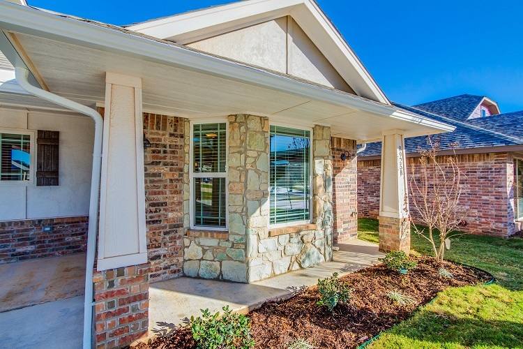 Townhouse for rent at 5605 Goldfinger Rd, Oklahoma City, OK 73179