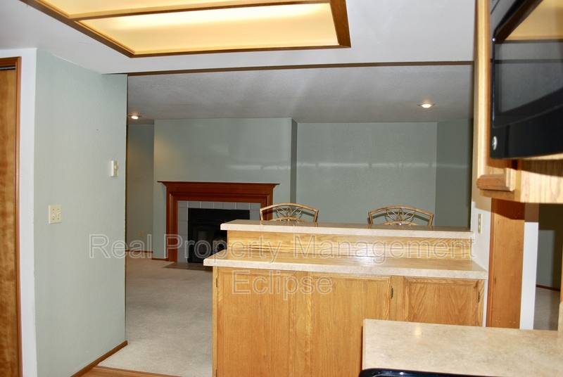 Condo for rent at 9910 NE 119th St #202, Kirkland, WA 98034