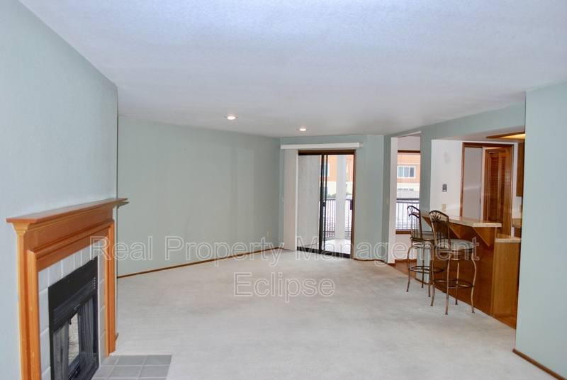 Condo for rent at 9910 NE 119th St #202, Kirkland, WA 98034