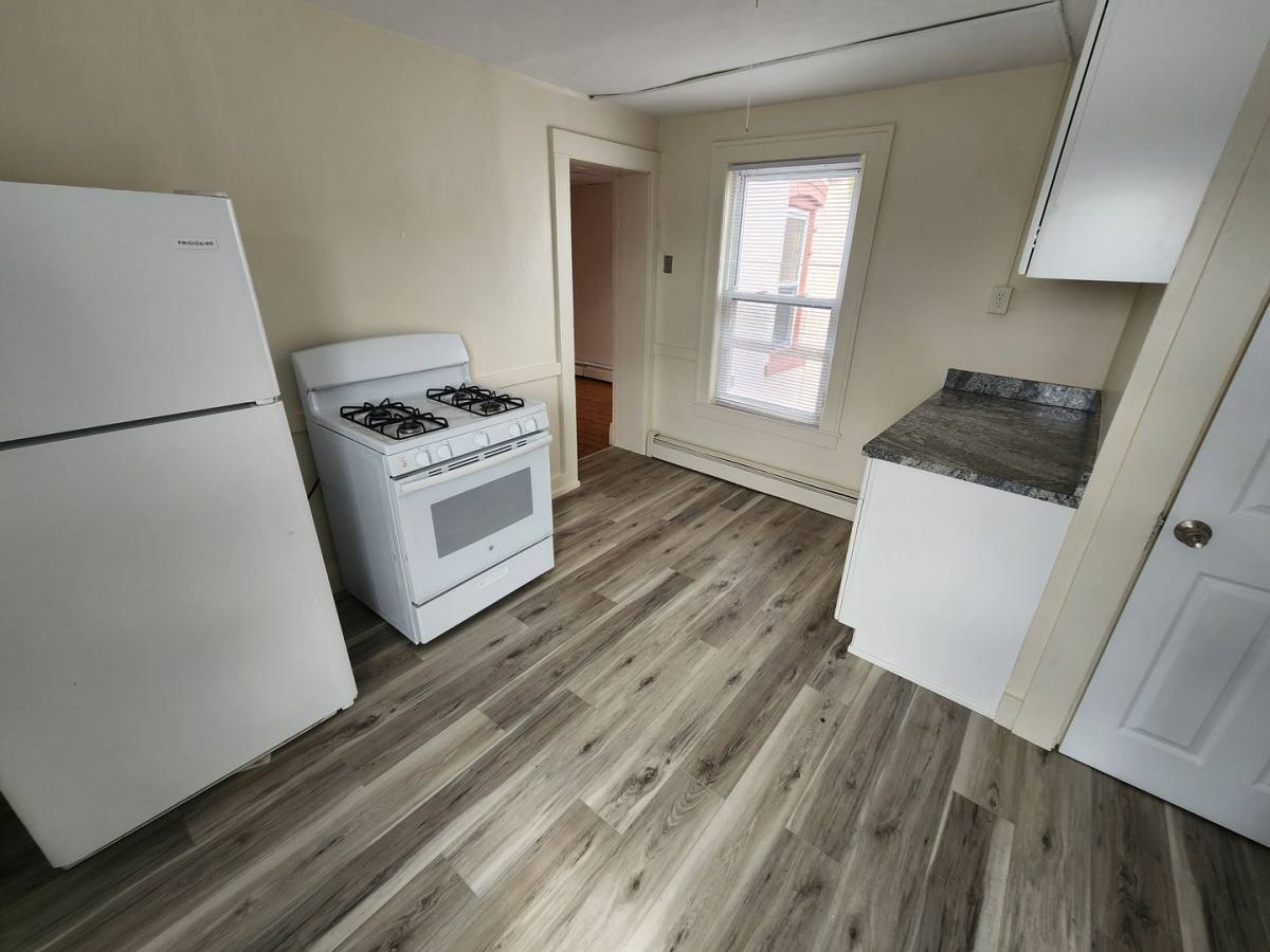 Apartment for rent at 21-23 Summer St, Westfield, MA 01085